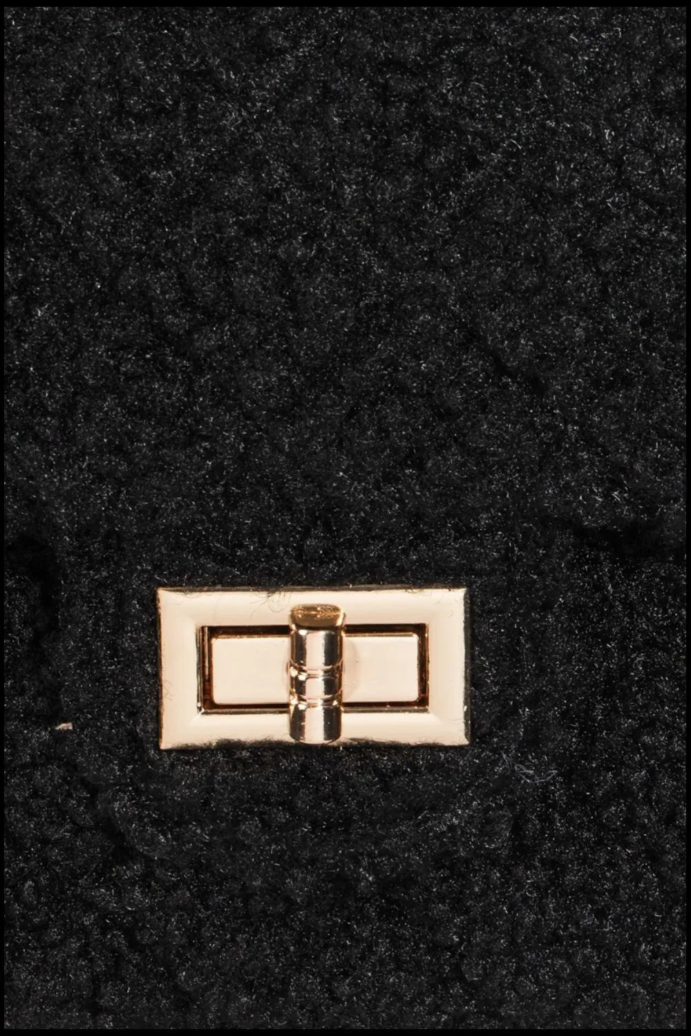 crossbody handtas zwart sluiting